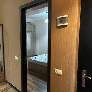 House In Varketili Апартаменты Тбилиси